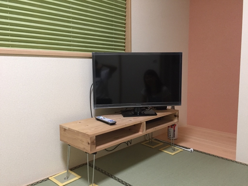 インテリアパレットをテレビ台へ１