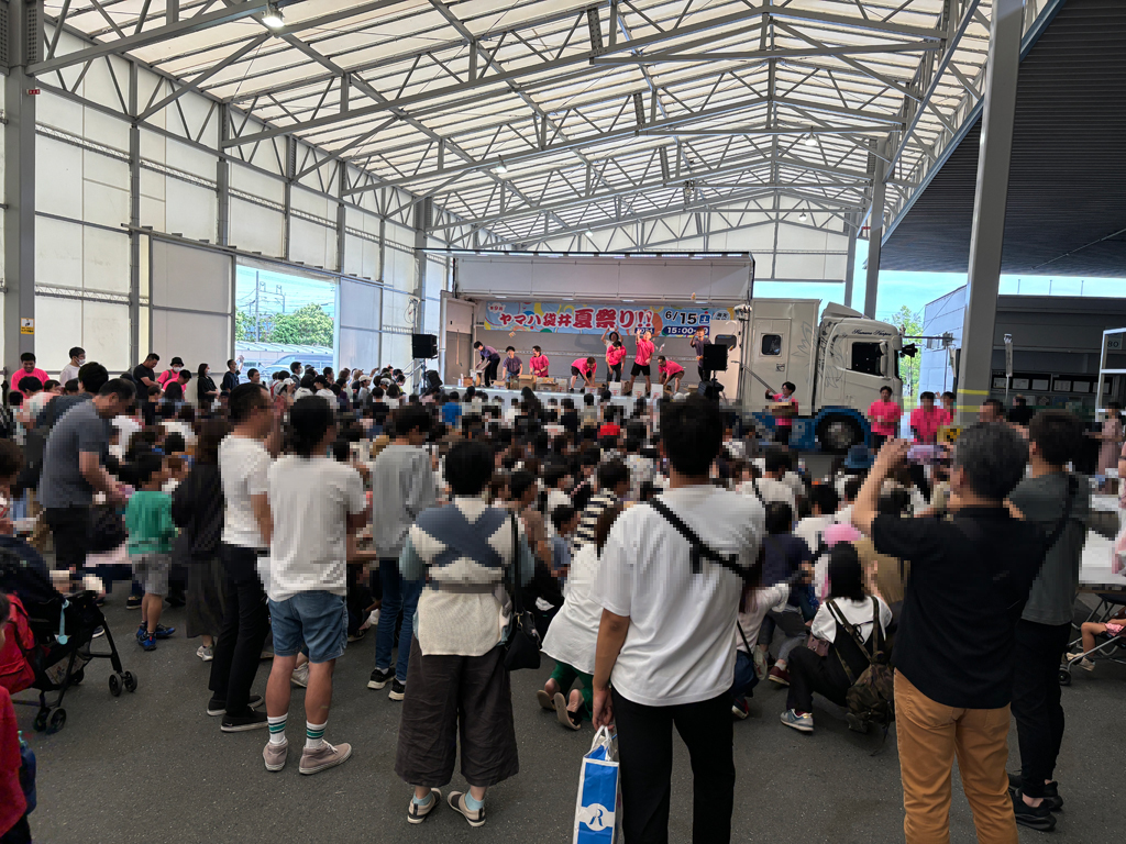 ヤマハ袋井夏祭り餅投げ