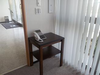 電話台